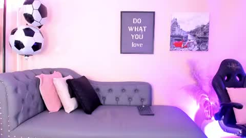 Victoriazans online show from July 2026 11:35:01 AM