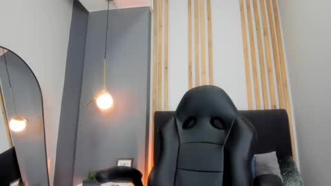 Victoria Vixen online show from May 2026 09:33:02 PM