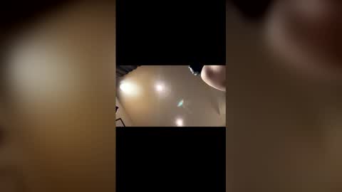 Snapshot of victorqvistoo chatting on January 2026 01:09:02 AM qvistoo online show from January 2026 01:09:02 AM