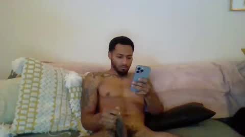 victoryd007 online show from December 2024 07:10:01 PM