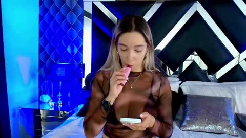 victtoria lee online show from March 2025 08:10:02 PM