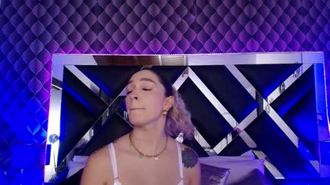 victtoria lee online show from September 2025 07:13:01 PM