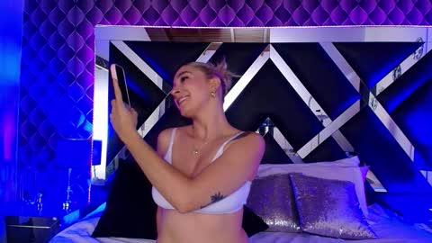 victtoria lee online show from October 2025 09:03:02 PM