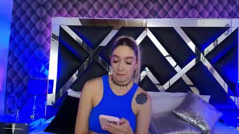 victtoria lee online show from November 2025 07:25:02 PM