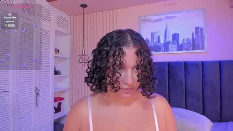 Viiolett online show from March 2025 02:30:02 AM