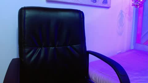 viioleta online show from May 2026 12:37:02 PM