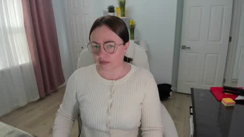 Ukrainian-woman online show from February 2025 04:52:01 PM