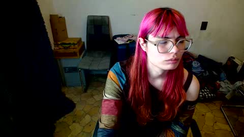 Snapshot of vika_sirnik chatting on December 2025 08:57:01 PM Lizochka1337 online show from December 2025 08:57:01 PM