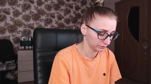 Vika online show from December 2024 07:10:01 PM