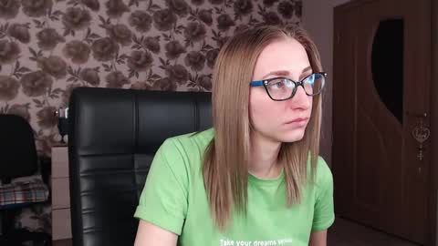 Vika online show from December 2024 08:43:02 PM