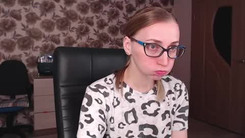 Vika online show from January 2025 09:58:01 PM