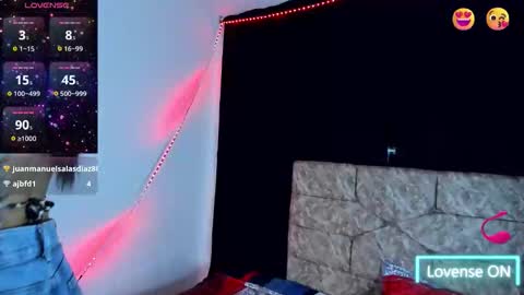 Snapshot of vikgomez chatting on September 2025 03:22:01 AM Vikgomez online show from September 2025 03:22:01 AM