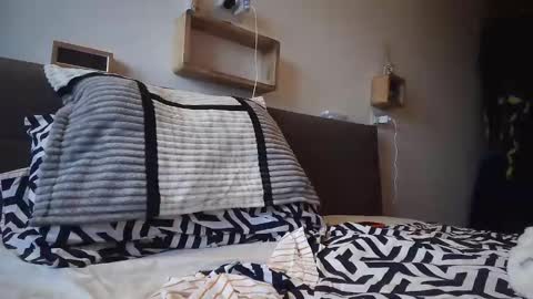 viking8819 online show from October 2025 10:49:01 AM