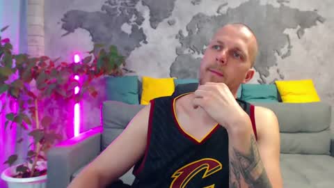Snapshot of vikingchrisss chatting on July 2026 10:44:01 AM vikingchrisss online show from July 2026 10:44:01 AM