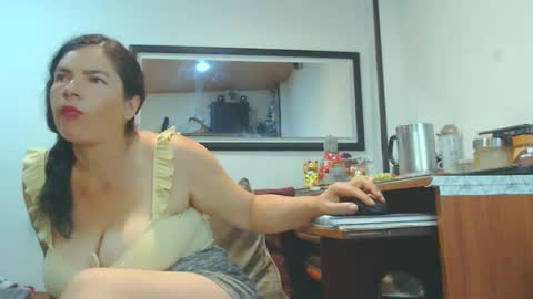 VIKKKTORIAAA online show from September 2025 05:19:02 AM