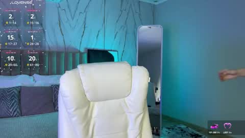 Vikky online show from September 2025 12:58:02 AM