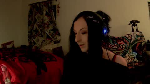 vikskikat online show from December 2024 01:02:01 AM