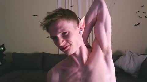 Snapshot of viksons chatting on October 2025 04:14:02 PM Max online show from October 2025 04:14:02 PM