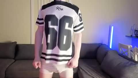 Max online show from February 2026 03:01:01 PM