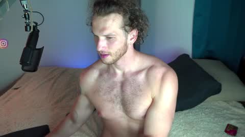 Snapshot of viktor_secret chatting on December 2024 01:39:02 PM fansly VITEKsecret online show from December 2024 01:39:02 PM