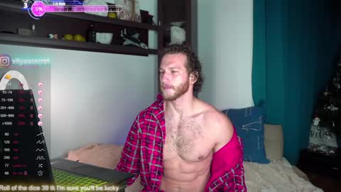 Snapshot of viktor_secret chatting on January 2025 03:50:02 AM fansly VITEKsecret online show from January 2025 03:50:02 AM