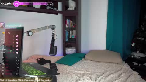 Snapshot of viktor_secret chatting on February 2025 03:26:01 AM fansly VITEKsecret online show from February 2025 03:26:01 AM