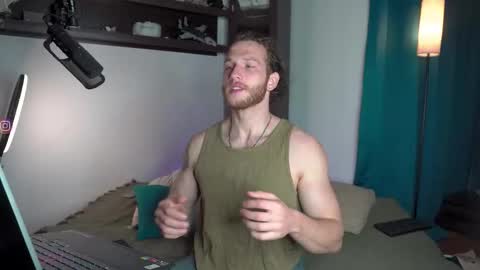 Snapshot of viktor_secret chatting on September 2025 04:18:02 AM fansly VITEKsecret online show from September 2025 04:18:02 AM