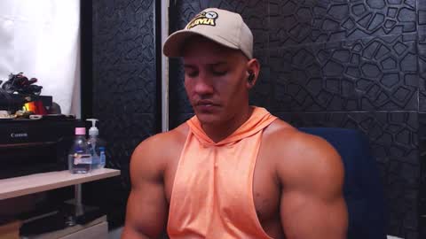 Viktor Herrera online show from September 2025 01:38:01 PM