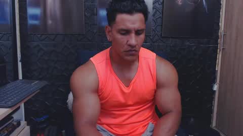 Snapshot of viktorherrera chatting on April 2026 05:41:02 PM Viktor Herrera online show from April 2026 05:41:02 PM