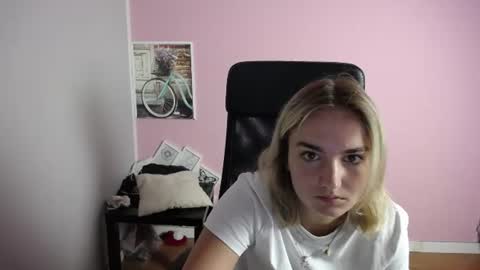 Snapshot of viktoria_lovely chatting on July 2026 07:55:02 AM viktoria_lovely online show from July 2026 07:55:02 AM
