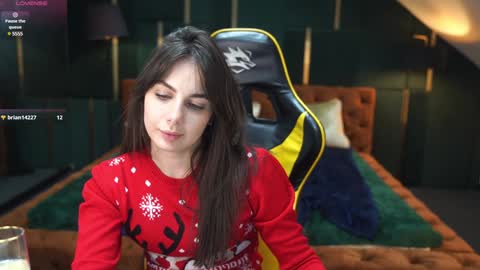 Alisa online show from December 2024 11:20:02 PM