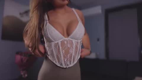 Snapshot of viktoria_www chatting on November 2025 07:28:01 PM Viktoria www online show from November 2025 07:28:01 PM