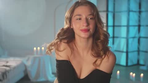 Snapshot of villanelle_l chatting on October 2025 11:00:01 AM Lana online show from October 2025 11:00:01 AM