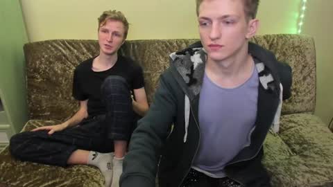 Dimoooooon online show from December 2024 01:28:02 PM