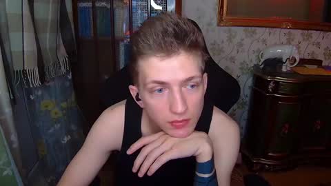 Dimoooooon online show from January 2025 09:39:02 PM