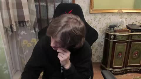 Dimoooooon online show from February 2026 07:15:02 PM