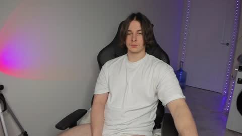 Vincent Strong online show from December 2024 08:38:02 AM