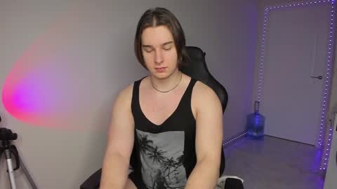 Vincent Strong online show from January 2025 07:53:02 AM