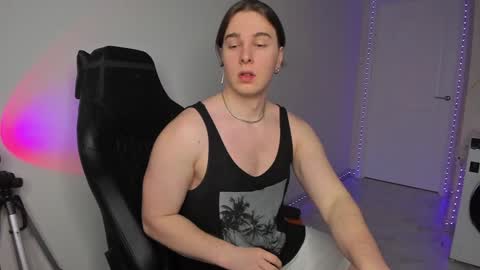 Vincent Strong online show from January 2025 08:11:02 AM