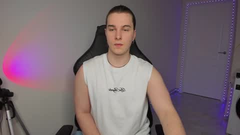 Vincent Strong online show from February 2025 01:19:02 PM