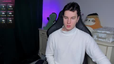 Vincent Strong online show from December 2025 01:44:02 AM