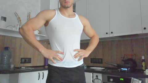 Snapshot of vincent_o chatting on December 2024 08:49:02 AM Vincent. uncut 18cm online show from December 2024 08:49:02 AM