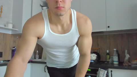 Snapshot of vincent_o chatting on January 2025 08:40:02 AM Vincent. uncut 18cm online show from January 2025 08:40:02 AM