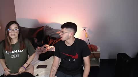 Snapshot of vincentandmia chatting on February 2025 07:16:01 PM Mia and Vincent online show from February 2025 07:16:01 PM
