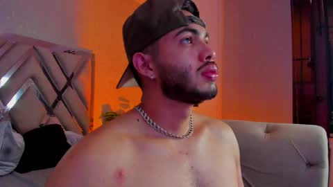 Vincent online show from May 2026 07:00:02 PM