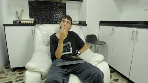 Vincent online show from December 2024 12:07:01 AM