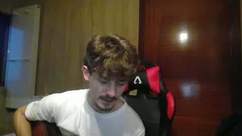 Snapshot of vincentprice69 chatting on February 2025 06:31:01 PM vincentprice69 online show from February 2025 06:31:01 PM