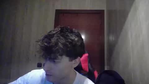 Snapshot of vincentprice69 chatting on March 2025 01:31:02 AM vincentprice69 online show from March 2025 01:31:02 AM