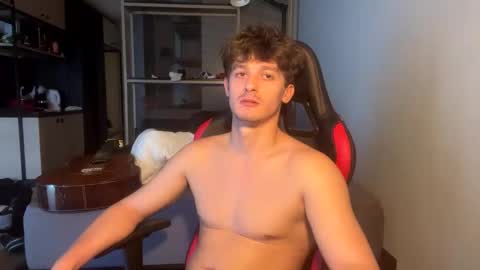 Snapshot of vincentprice69 chatting on October 2025 03:04:01 PM vincentprice69 online show from October 2025 03:04:01 PM