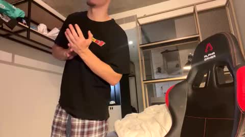 Snapshot of vincentprice69 chatting on November 2025 02:37:02 AM vincentprice69 online show from November 2025 02:37:02 AM